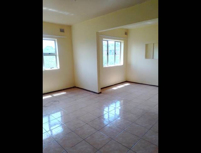 2 BEDROOM APARTMENT FOR SALE IN EMPANGENI CENTRAL